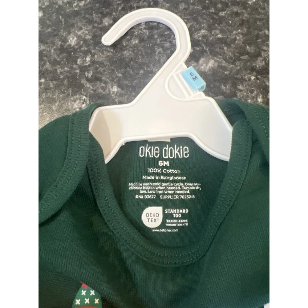 Okie Dokie‎ Baby Boy Pajamas 100% Cotton Size 6 Months Christmas One Piece